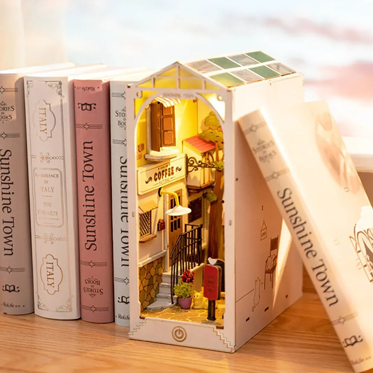 Book nooks : ces mondes cachés qui se glissent entre vos livres