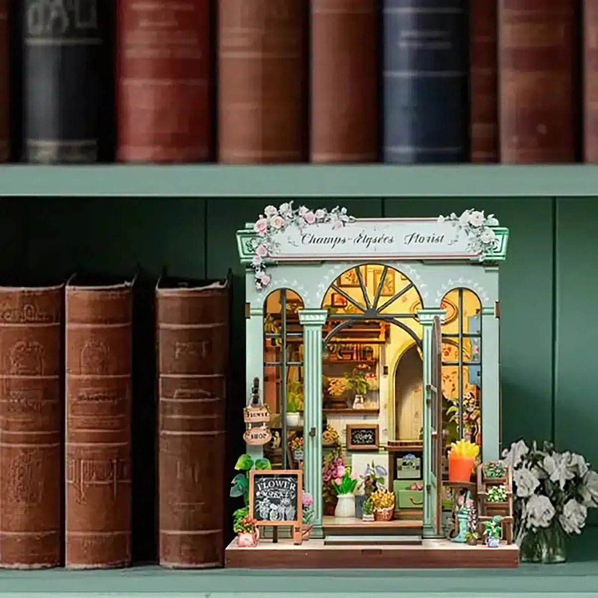Fleuriste des Champs-Élysées – Book Nook – Kit DIY