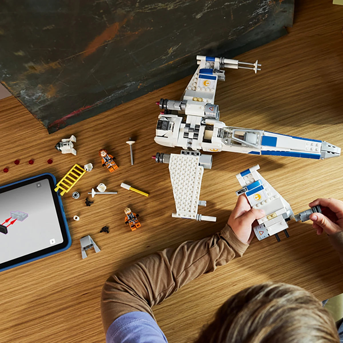 75460 - Le X-Wing Starfighter™ de la Nouvelle République - LEGO® Star Wars™