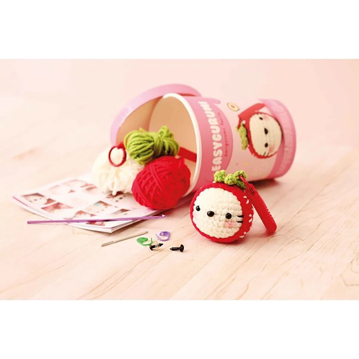 Fraise – Easygurumi – Kit porte-clé DIY