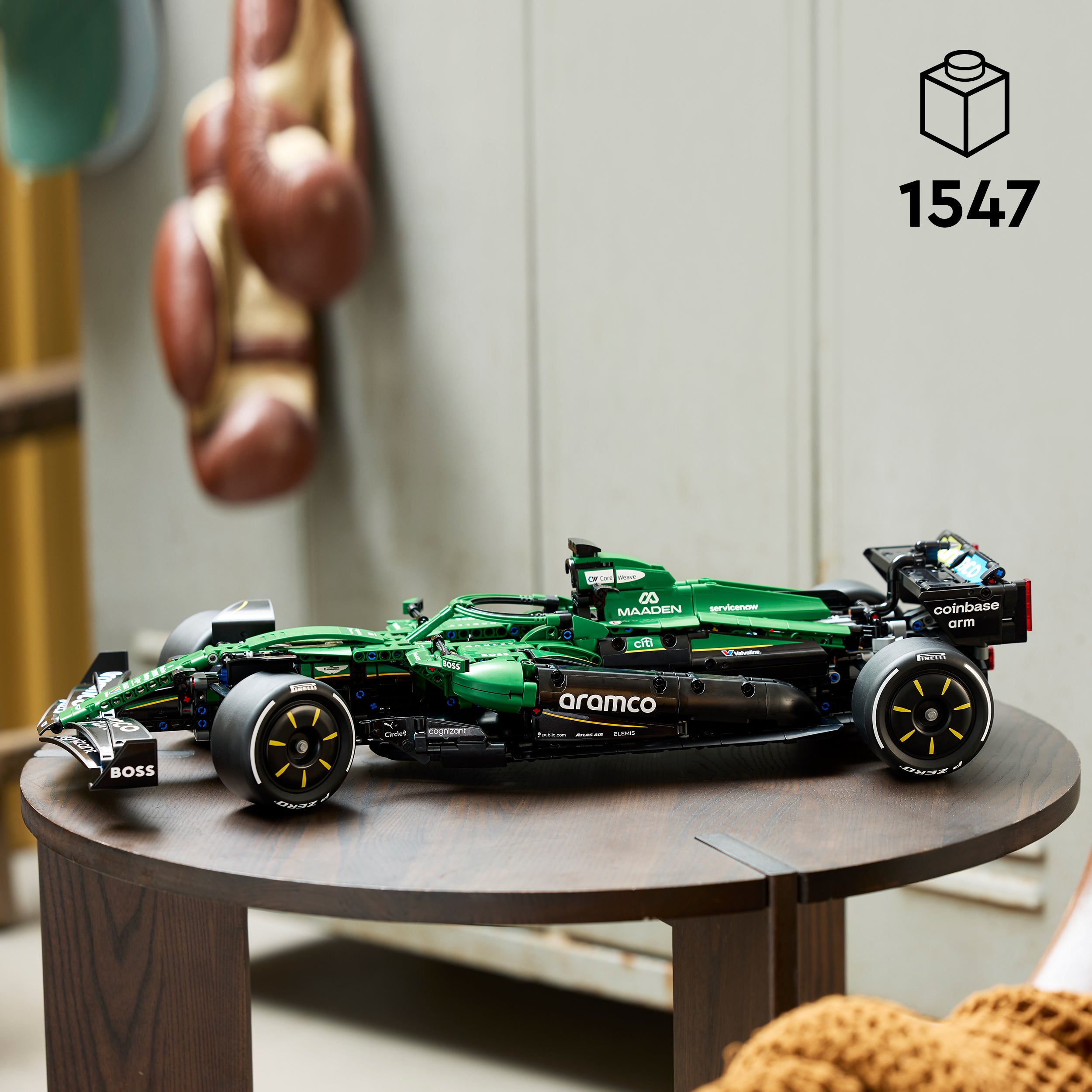42240 - LEGO® Technic - Voiture Aston Martin Aramco AMR25 F1