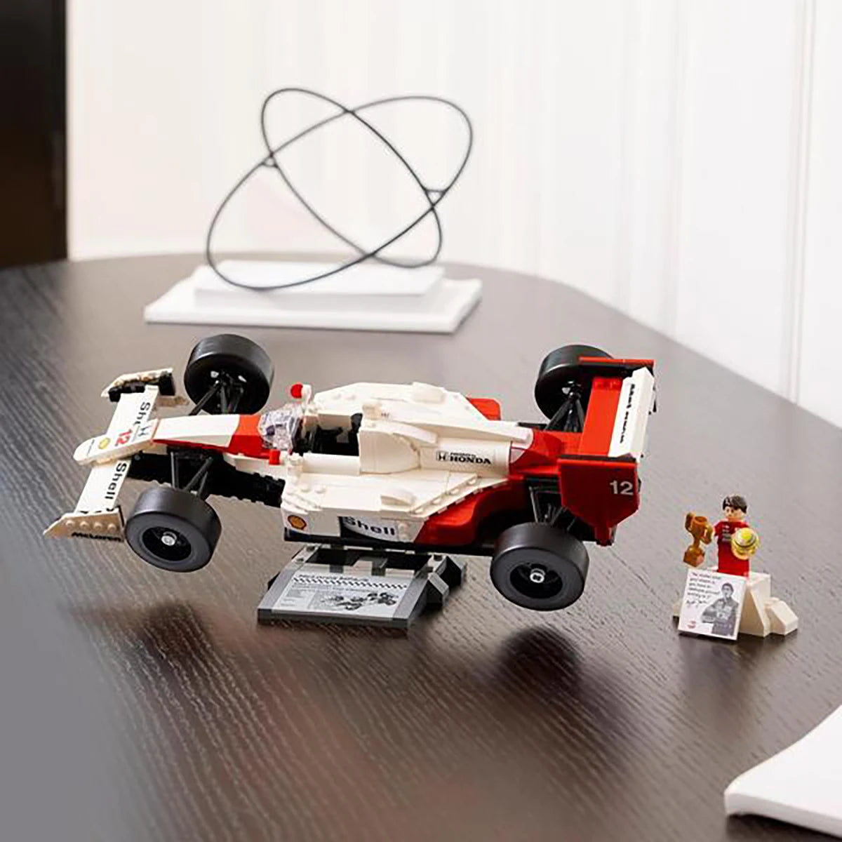 10330 - McLaren MP4/4 et Ayrton Senna - LEGO® Icons