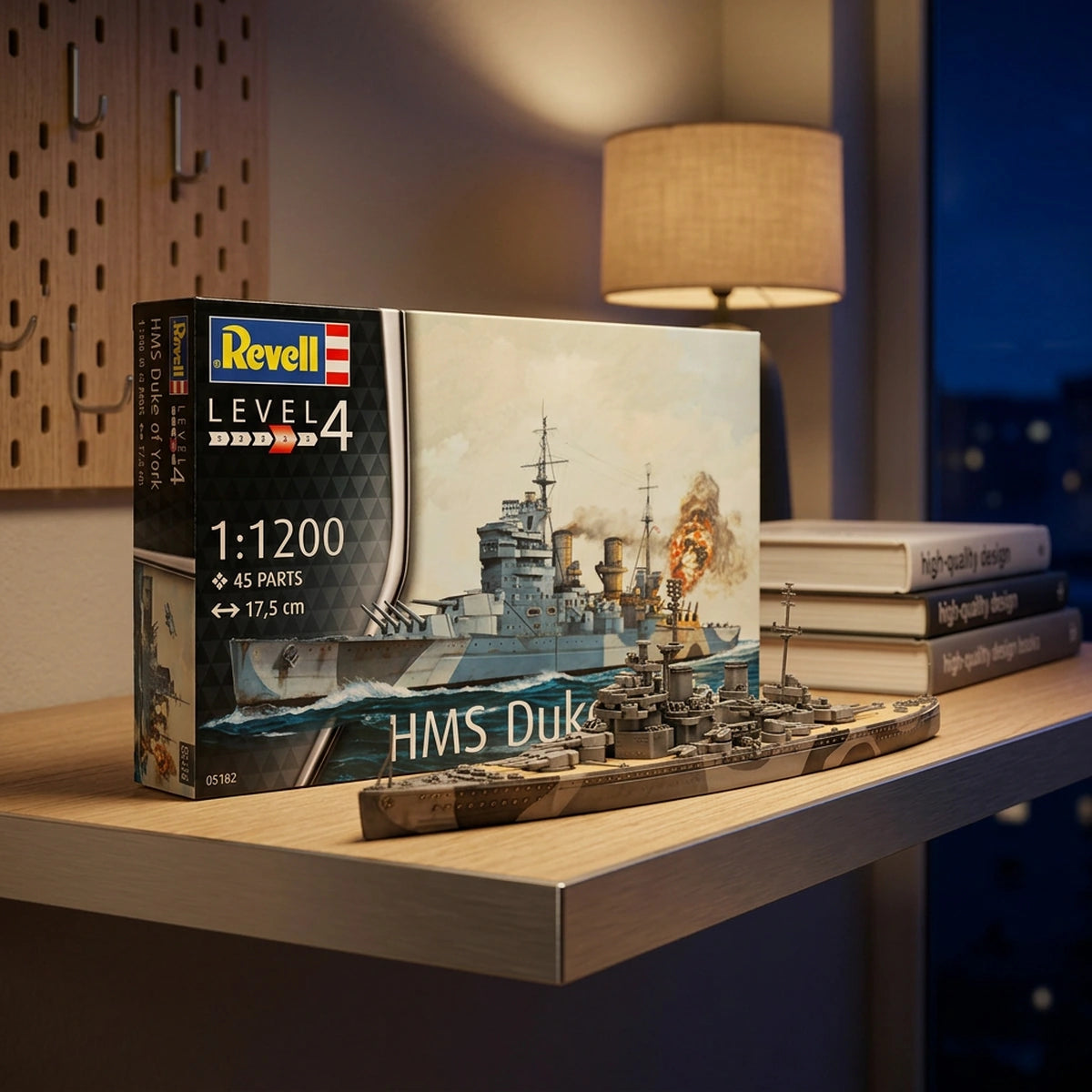 Maquette HMS Duke of York (1/2000 – 45 pièces)