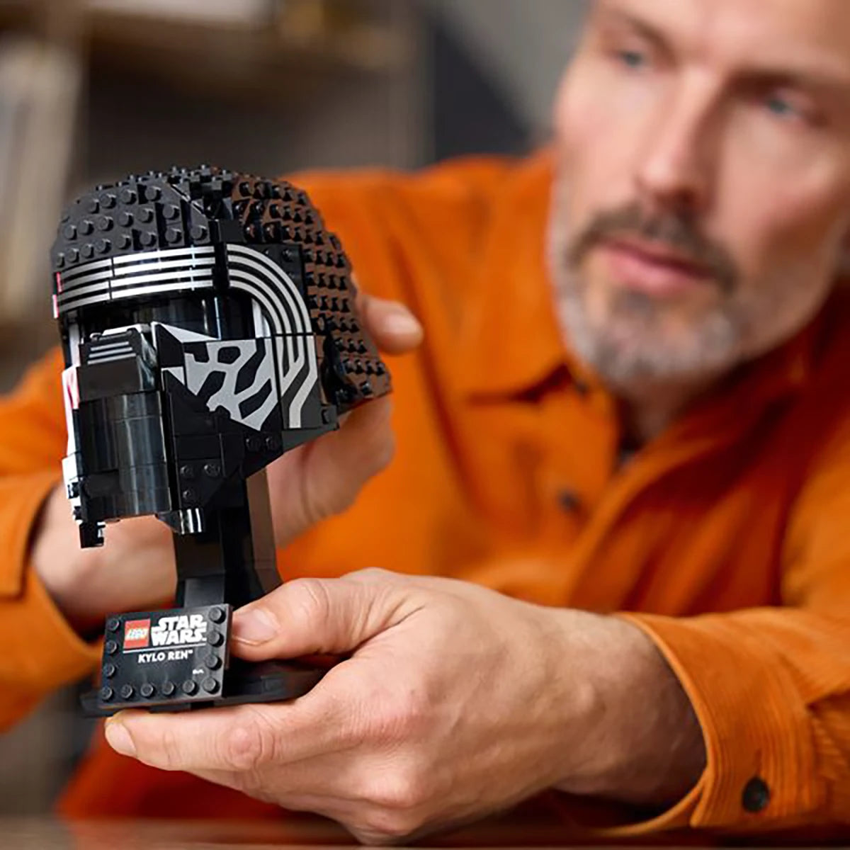 75415 - Le casque de Kylo Ren™ - LEGO® Star Wars™