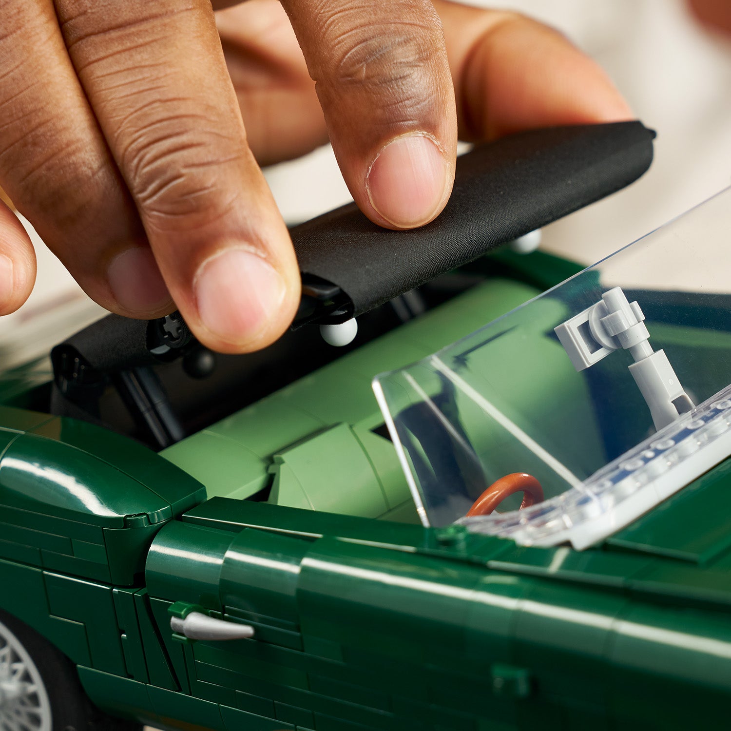 11381 - LEGO® Icons - Jaguar E-Type