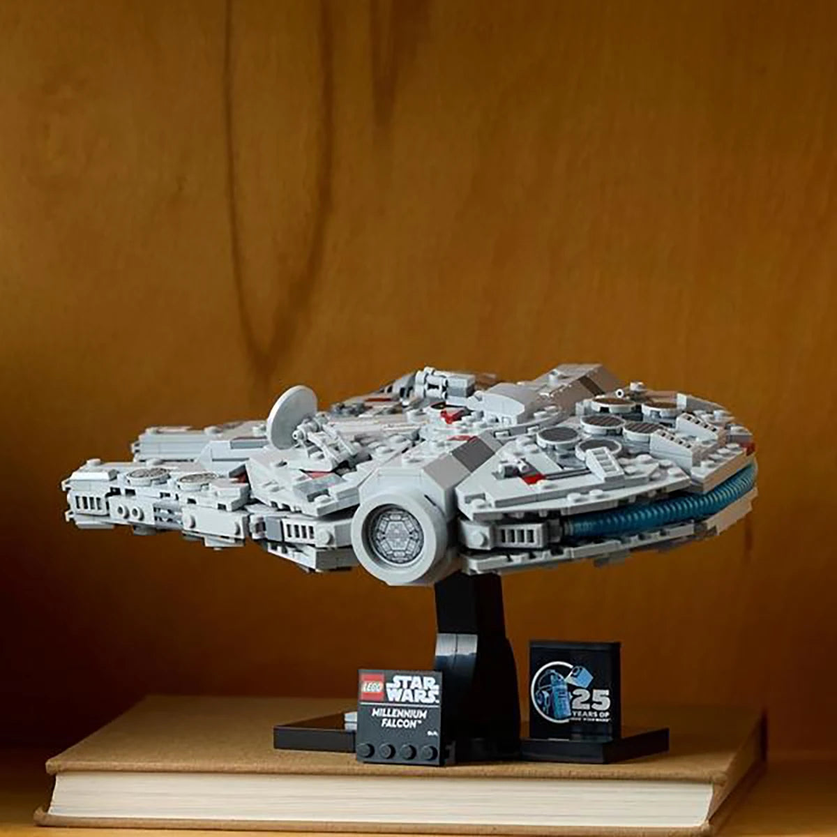 75375 - Millennium Falcon - LEGO® Star Wars™