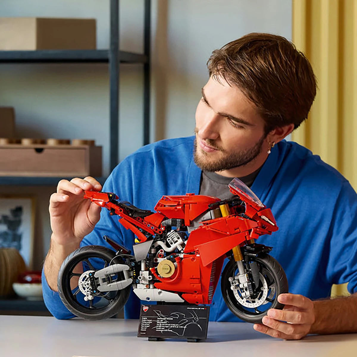 42202 - Ducati Panigale V4 S - LEGO® Technic