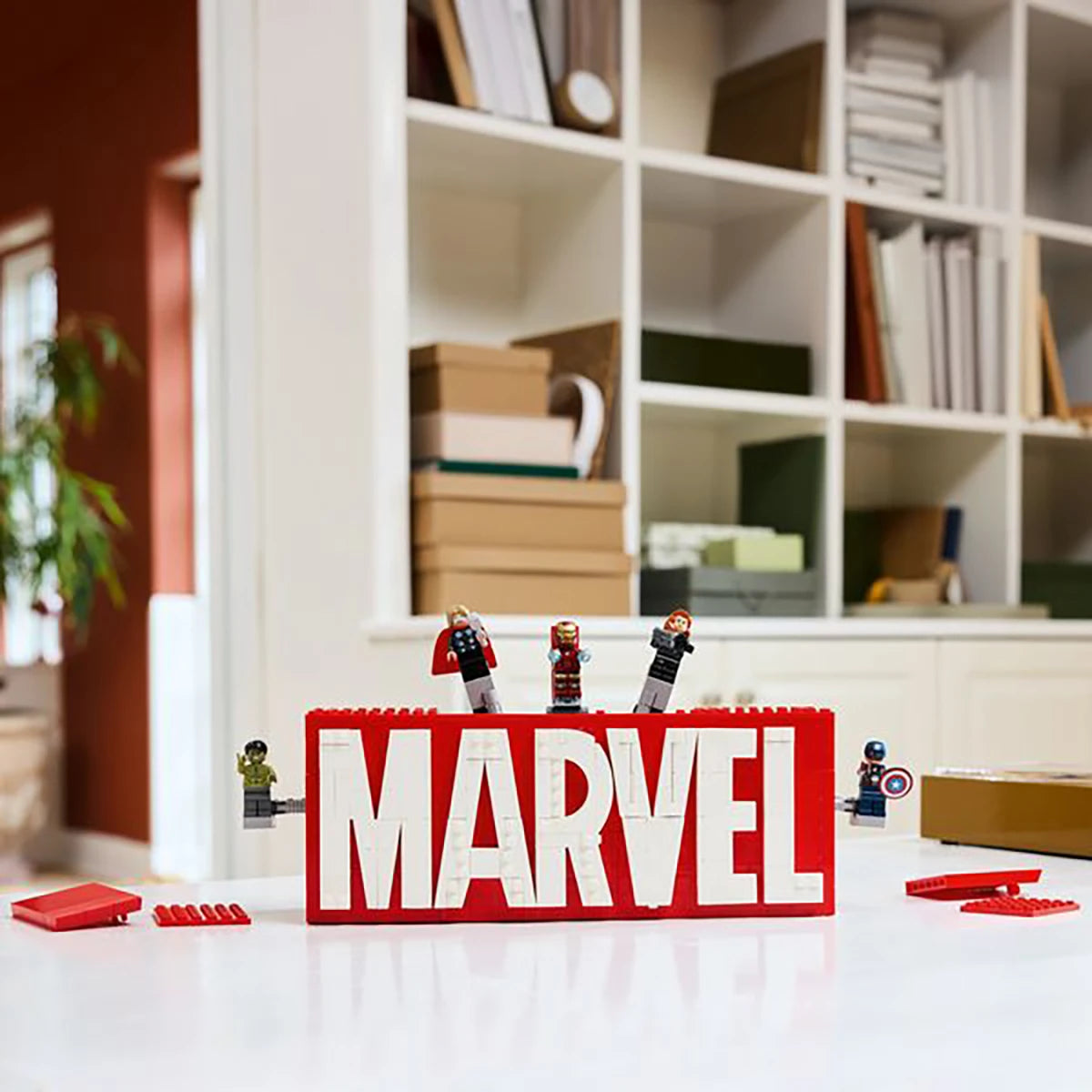 76313 - Logo MARVEL et ses super-héros - LEGO® Marvel