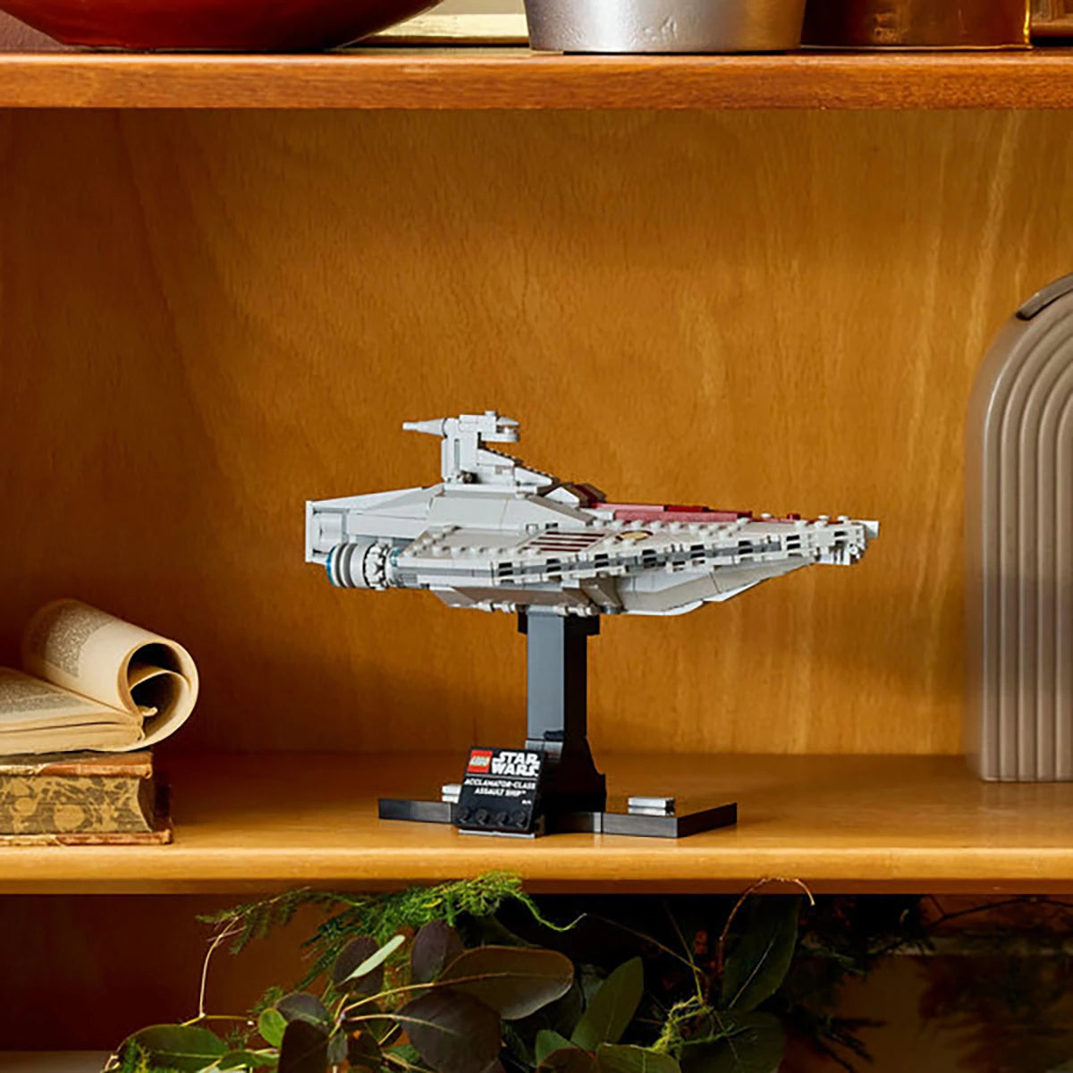 75404 - Le transport d’assaut de classe Acclamator - LEGO® Star Wars™