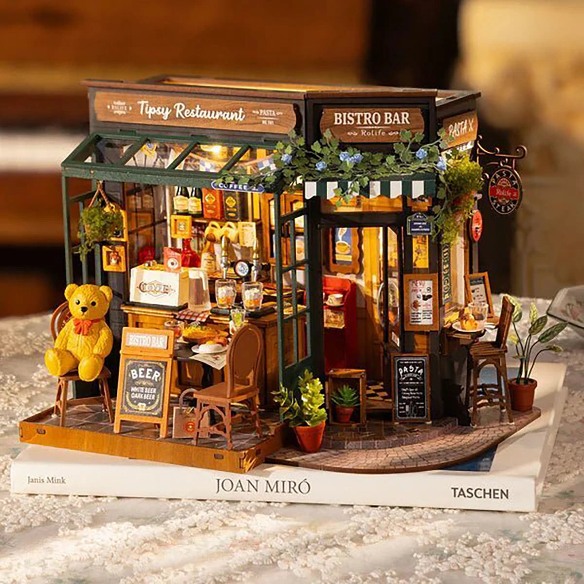 Restaurant Tipsy (297 pièces) – Maquette diorama