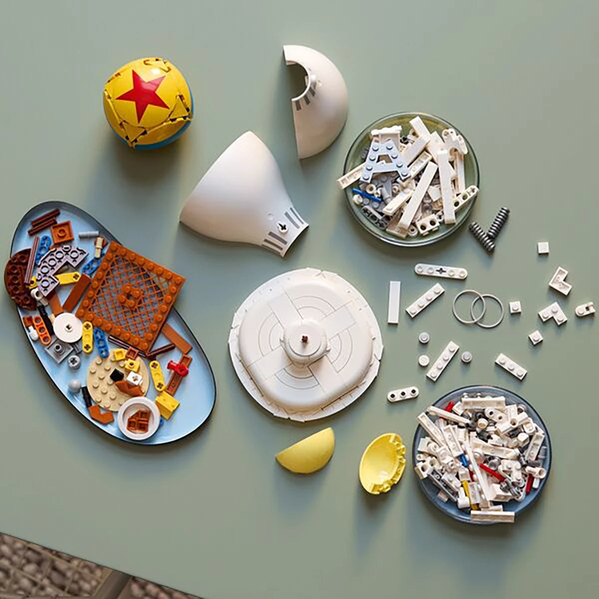 21357 - Lampe Pixar Luxo Jr. - LEGO® Ideas