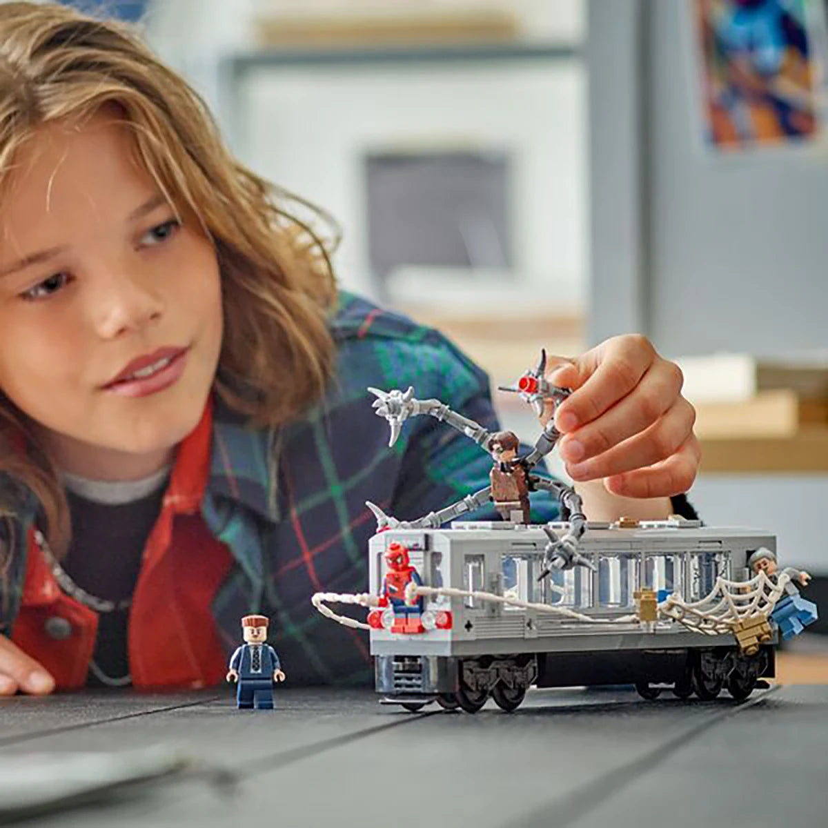 76321 - La scène du train de Spider-Man et Docteur Octopus - LEGO® Marvel