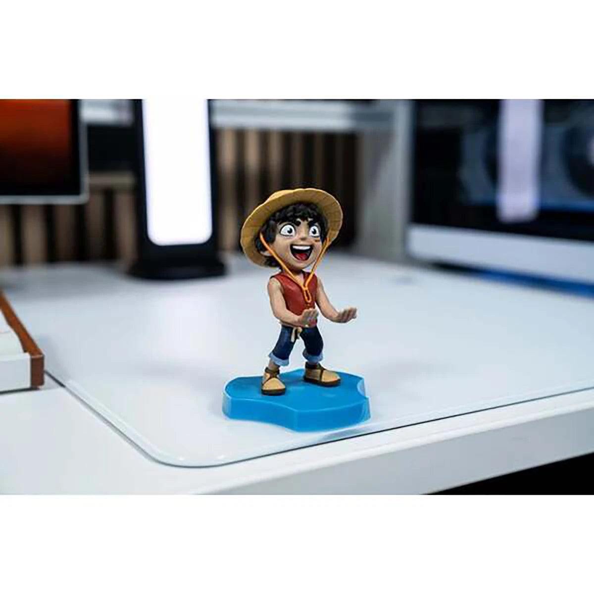 Figurine & Station de Charge Luffy – One Piece Cable Guys